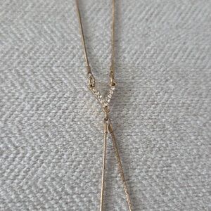 Delicate Gold Tone Y-Style Slide Necklace